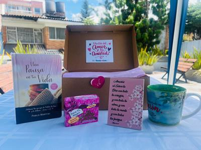 Kit Regalo Mujer Amor y Amistad
